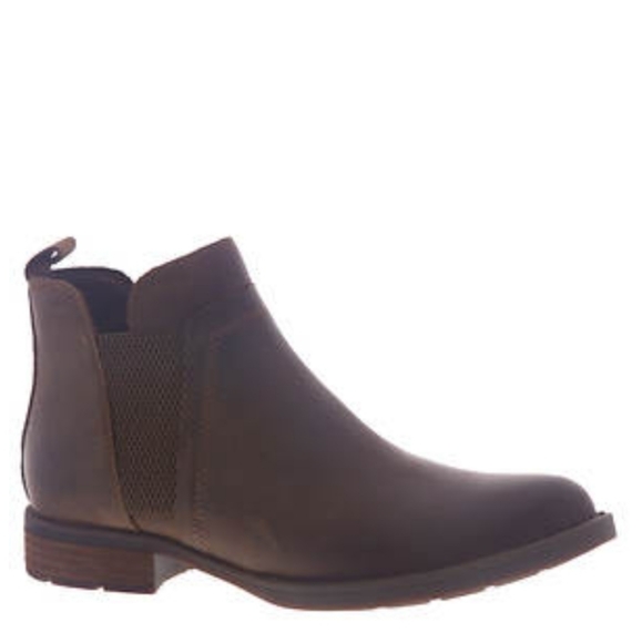 Born Shoes - Born Brenta Chelsea Distressed Boots Brown -7.5